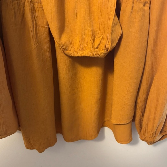 Sonoma Women's Golden Smocked Blouse - Picture 12 of 15